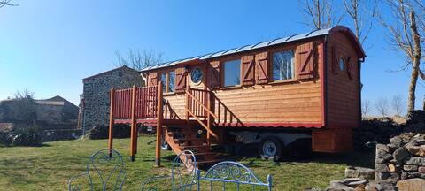 Charming caravan in Auvergne