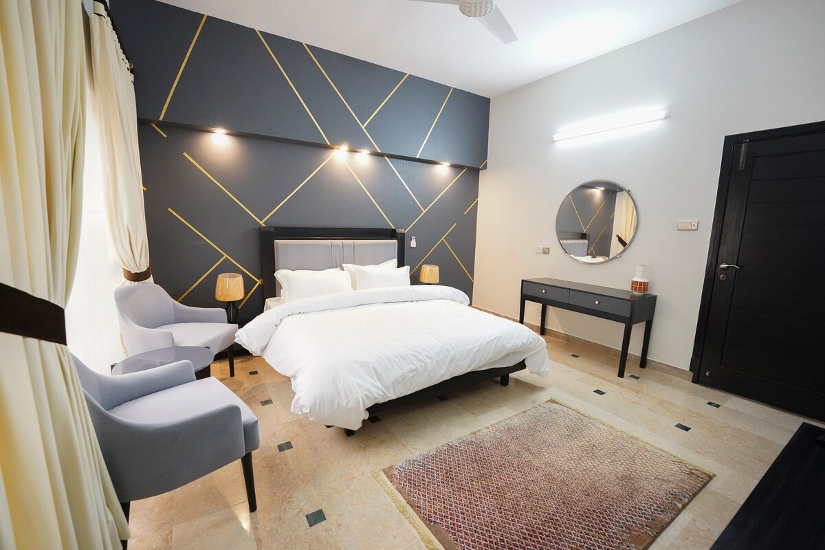 Peaceful and Private Deluxe Room. - Houses for Rent in Islamabad ...