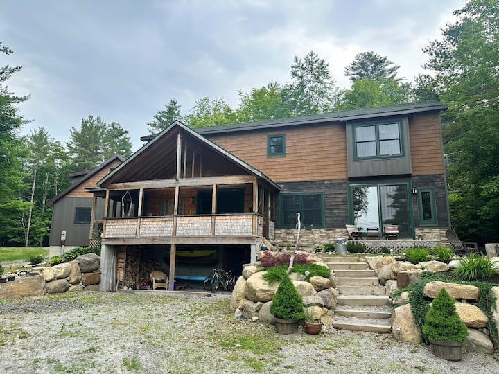 Modern Lakeview Lodge for 12 Houses for Rent in Schroon Lake, New