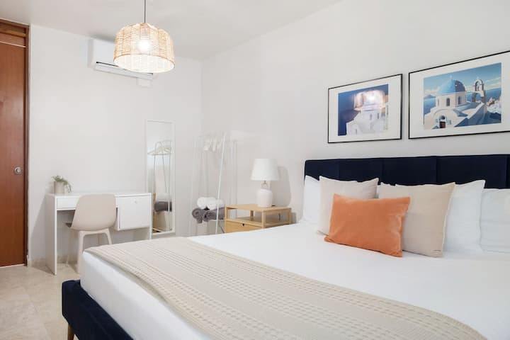 Bedroom #7 Every one of our 9 bedrooms have AC, TV, shades, fresh linens & full bathroom.