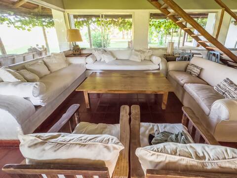 Top Airbnb: House on the Lake, Heaven on Earth in Departamento Concordia