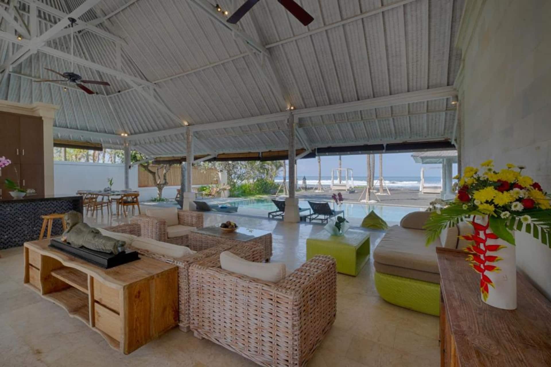 Saba Beach Sanctuary 5 Bedroom Private Villa in Gianyar 2
