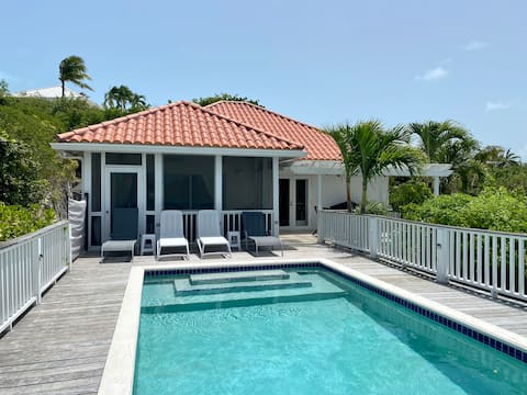 Villa Bianca -2 BR w/pool, 5 min walk to Grace Bay