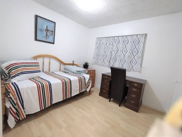 Dormitorio 1: la cama de día tiene una cama nido debajo que se puede sacar