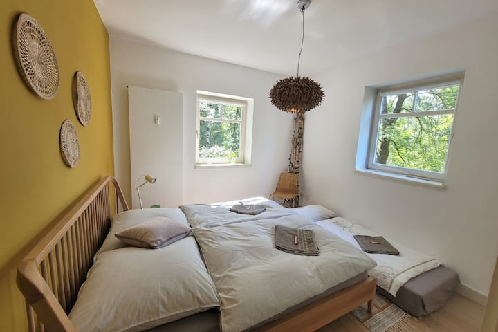 Schlafzimmer 3 mit Bett für 7. Person bzw. Kind mit im Zimmer