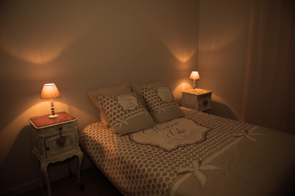 سرير مزدوج 160/200 مع رف