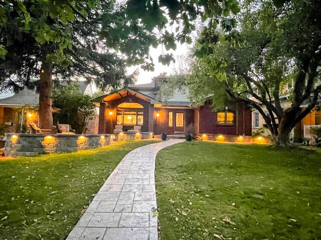 Beautiful University Park Family Home gallery image 3