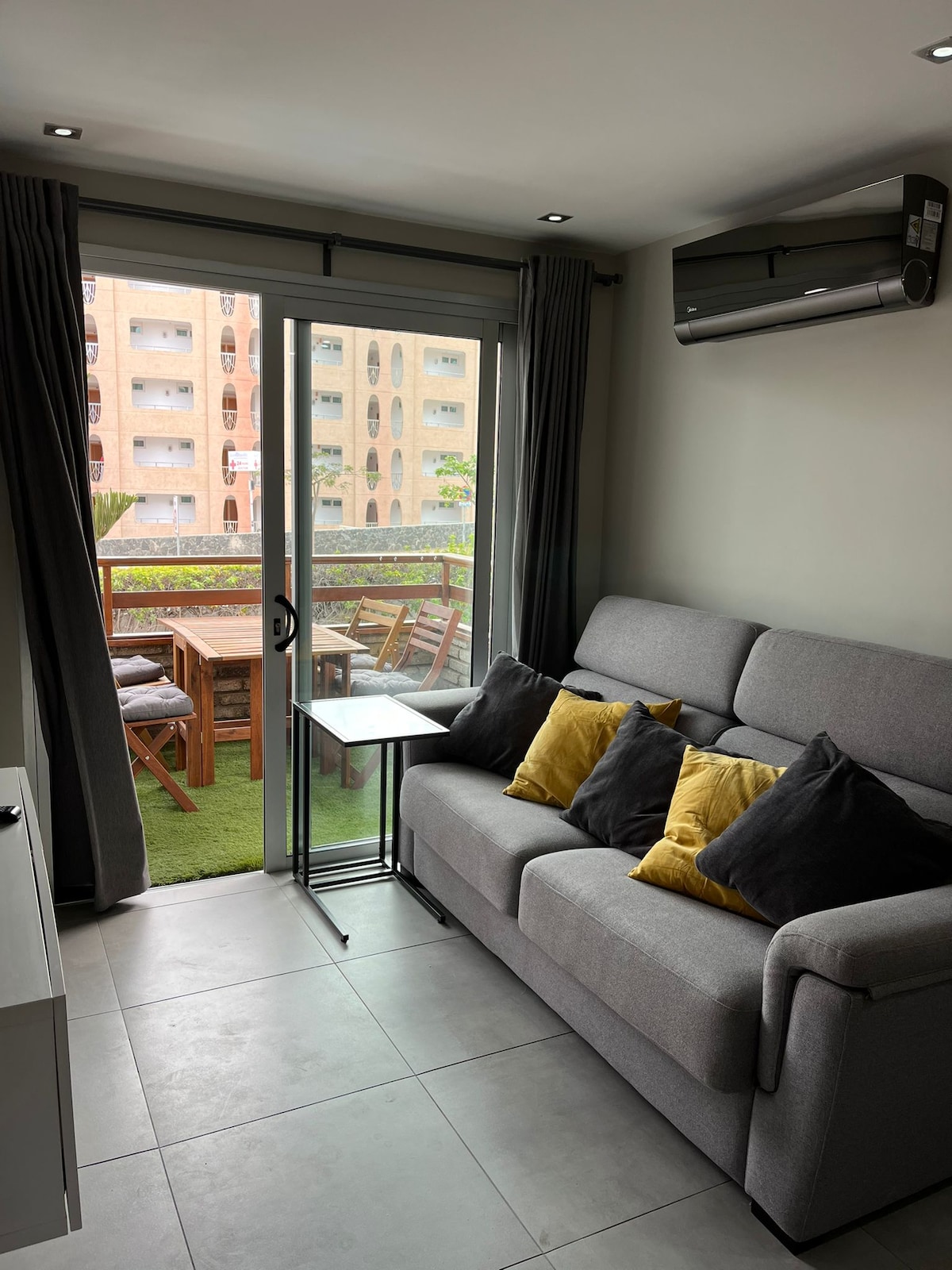 Successful Airbnb property: Luxury apartment 2 min Yumbo in San Bartolomé De Tirajana