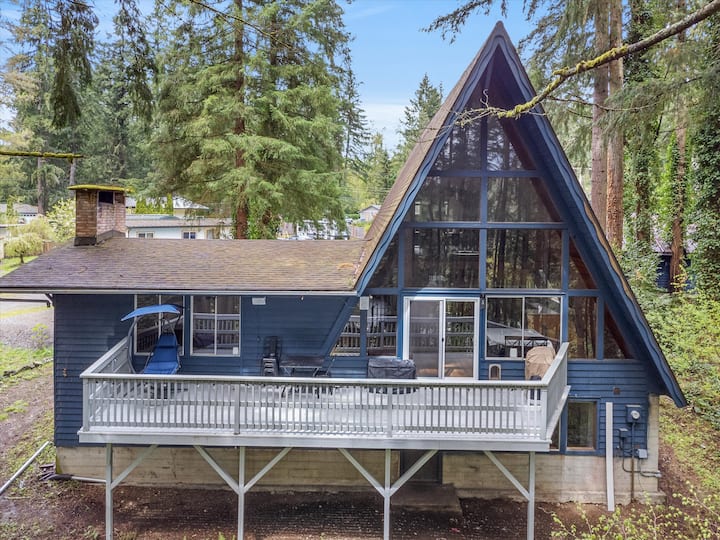 Home in Maplewood on 3/4 Acre Houses for Rent in Renton