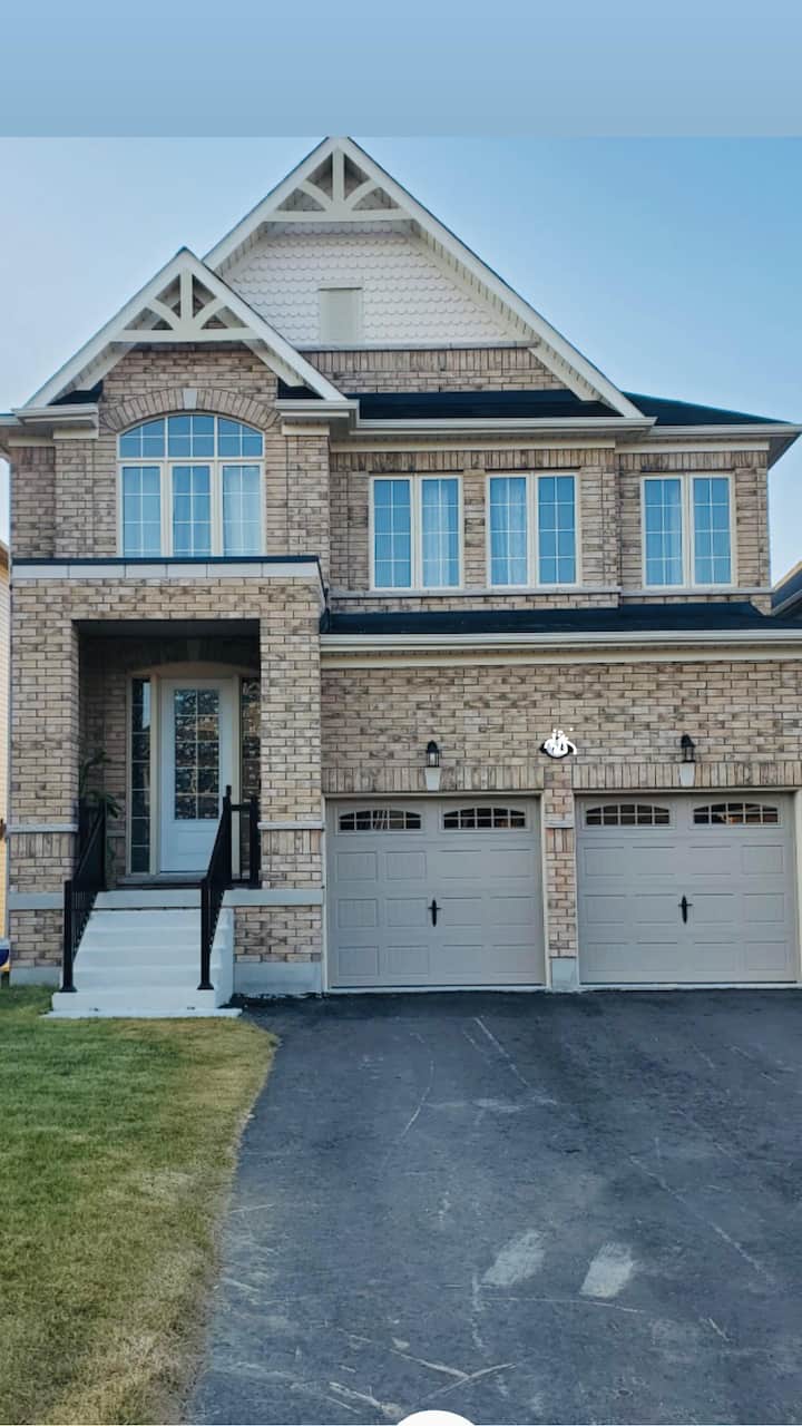 Brand new modern luxurious home located in Lindsay Houses for Rent in Kawartha Lakes, Ontario