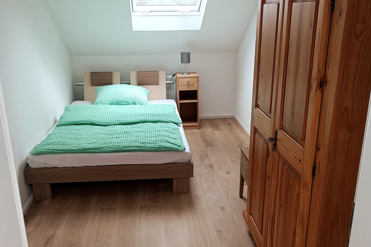 Slaapkamer voor eenpersoons of dubbel gebruik

(Bed: 1,40 x 2.00 m)