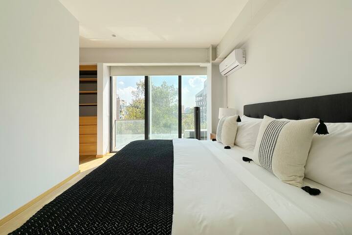 Luxury Apartment with Private Terrace & AC gallery image 5