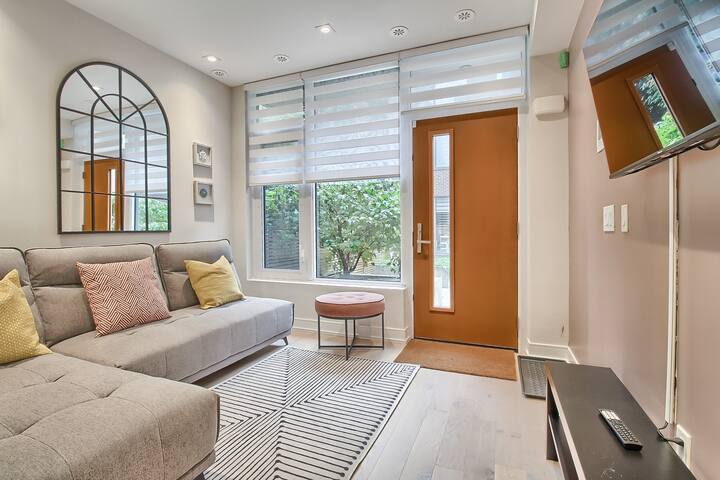 Luxury Townhouse in Downtown Toronto TH1 gallery image 2