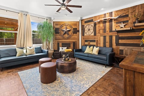 Private Pool/HotTub/Golf putting