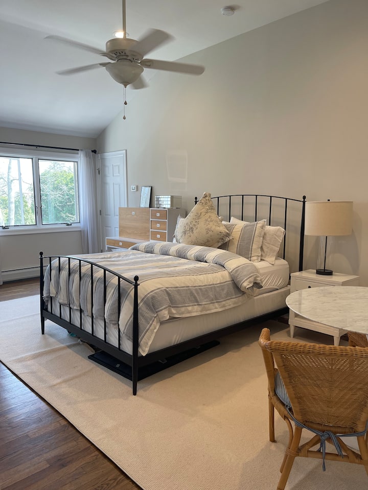 Chambre principale - Lit queen size