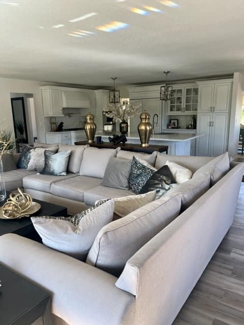 Luxurious, executive home away from home