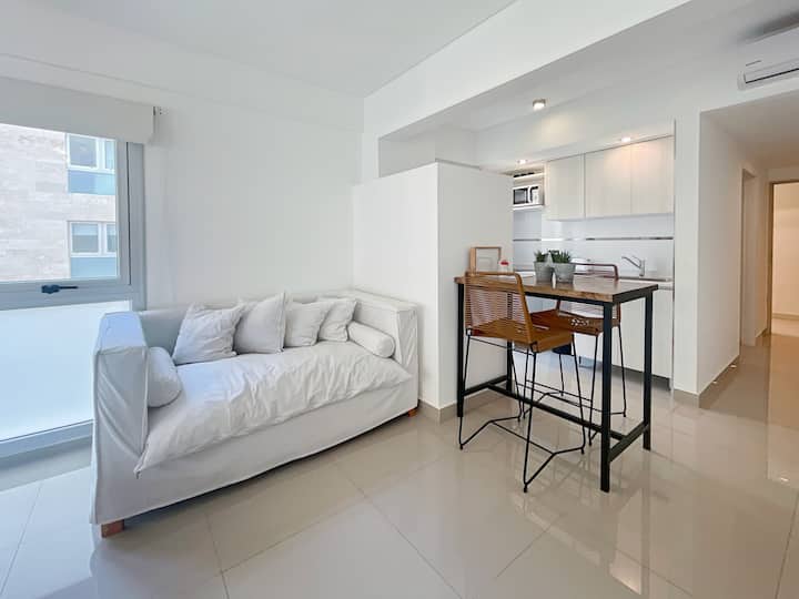 Studio apartment in Monserrat