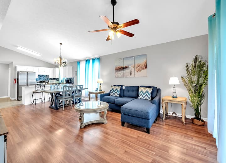 *May’s Special | King Bed| Cvrd Back Porch* - Panama City Beach, FL