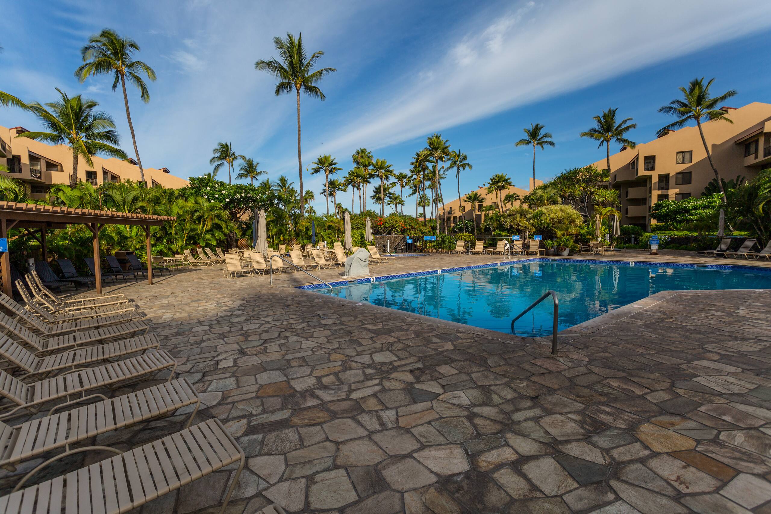 Kamaole Sands condo with ocean view. Split AC - Image 37