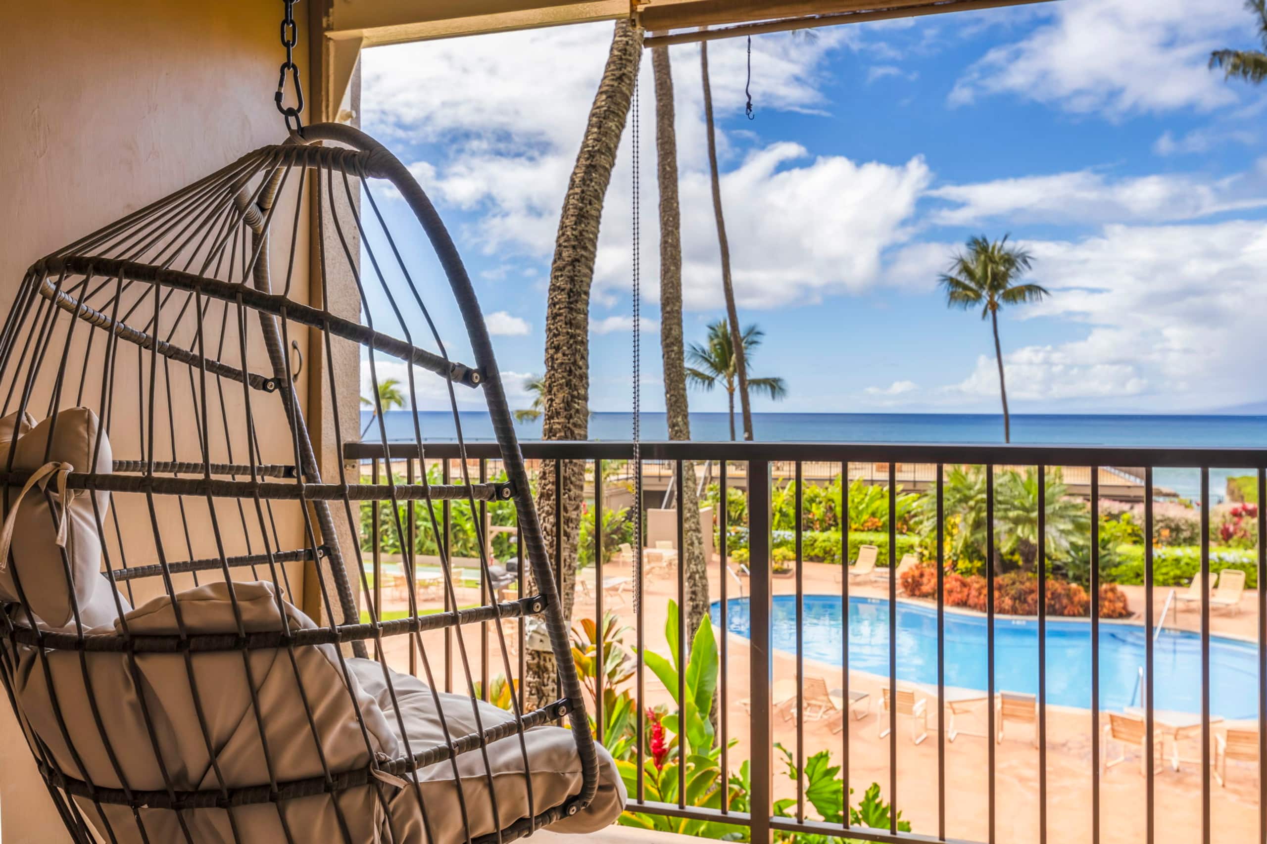 Condo in Lahaina · ★4.88 · 1 bedroom · 2 beds · 1 bath - Image 1
