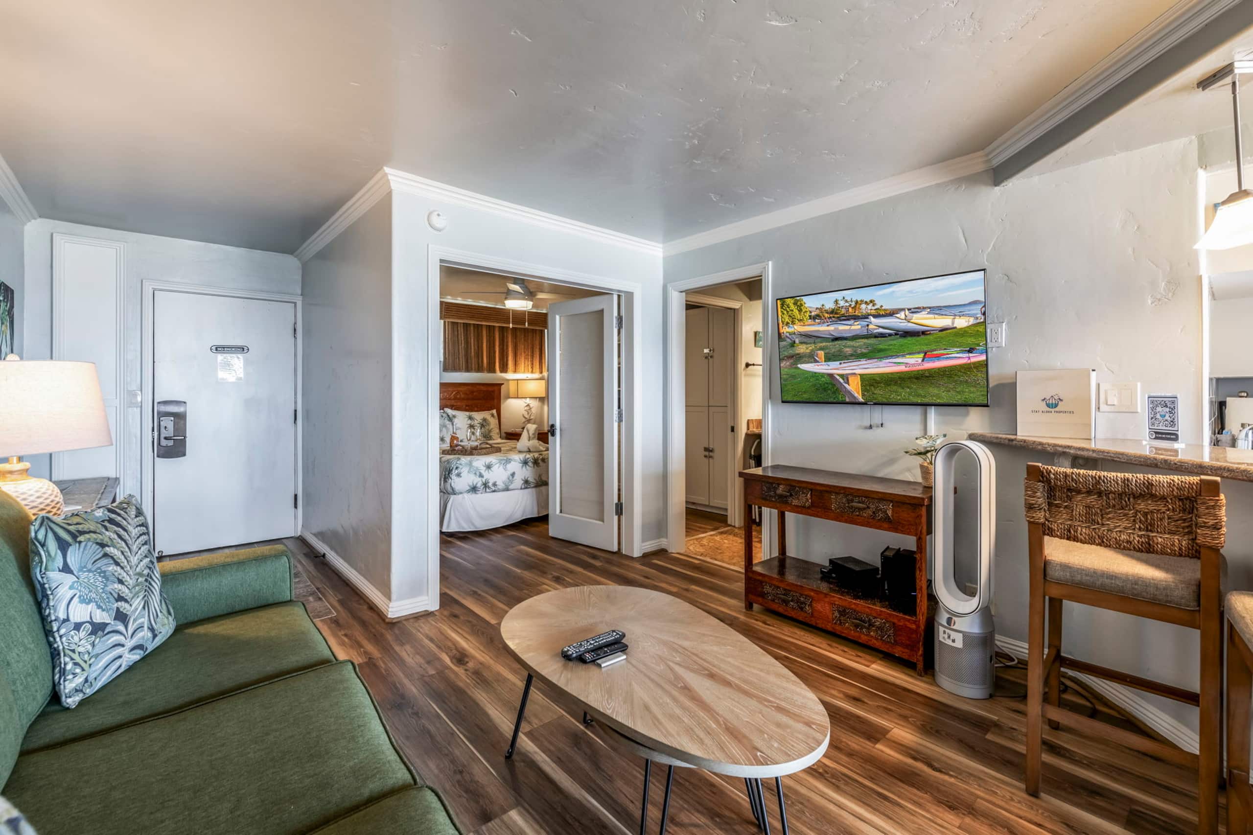 Condo in Lahaina · ★4.88 · 1 bedroom · 2 beds · 1 bath - Image 7
