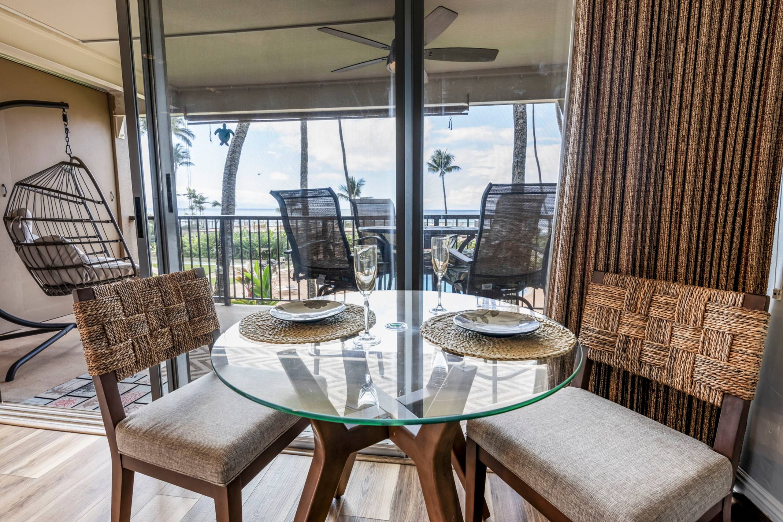 Condo in Lahaina · ★4.88 · 1 bedroom · 2 beds · 1 bath - Image 34