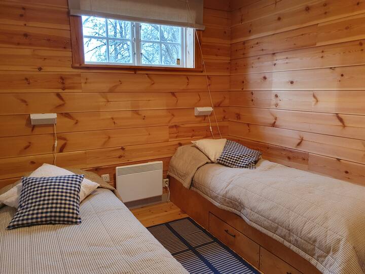 Slaapkamer 1, twee eenpersoonsbedden