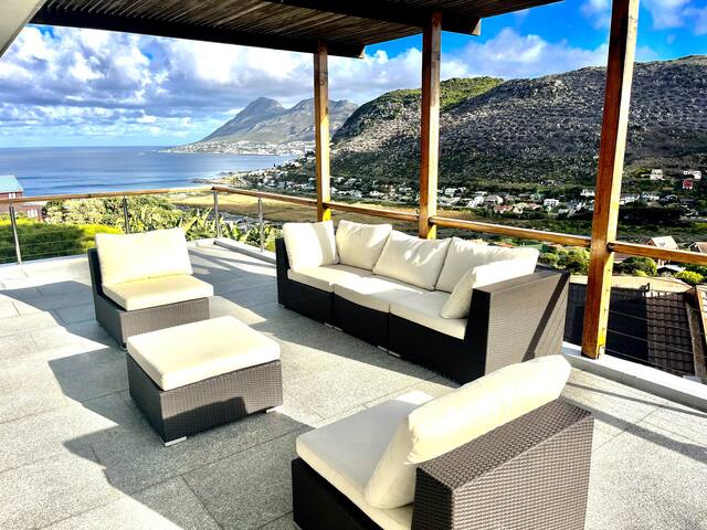 Camilla Dreams gallery image 3