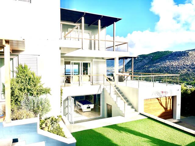 Camilla Dreams gallery image 4