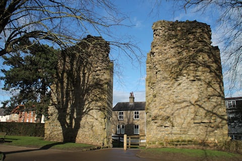 Castle Yard House, Knaresborough.