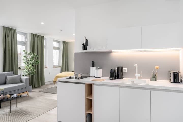 Bright | Suite L For 4 | Downtown | Kitchen - Dortmund