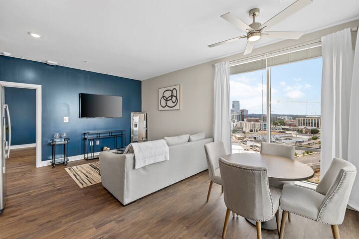 The Malibu Suite Penthouse The Gulch