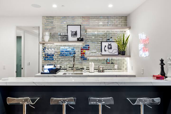 Lux WeHo Villa w/ Theater, Game Room, Pool gallery image 5