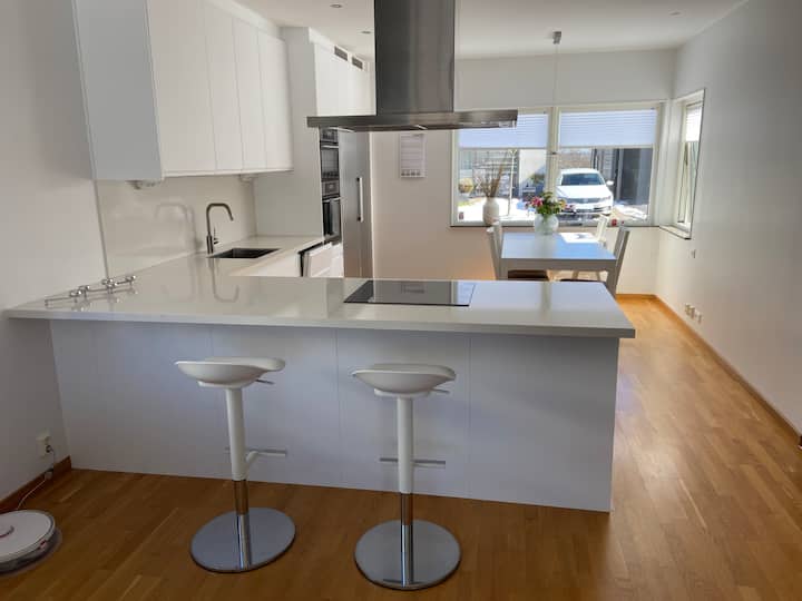 Large villa in Jönköping - close to Elmia