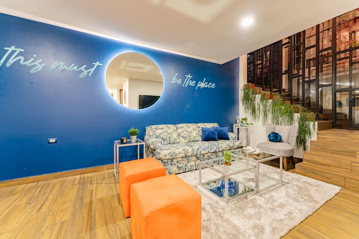 Luxury PH with Rooftop, BBQ, and Stunning Views gallery image 2