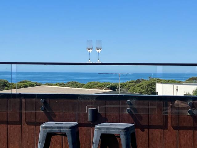 Summer Fun by the Beach for Family &Pets-Sea Views gallery image 2