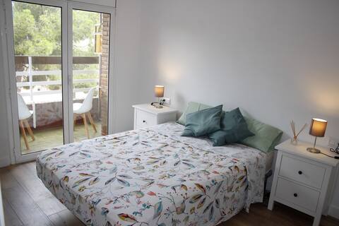 Beautiful and Bright apartment near the beach