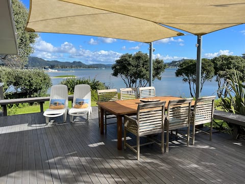 At the Beach-Tairua Holiday Home