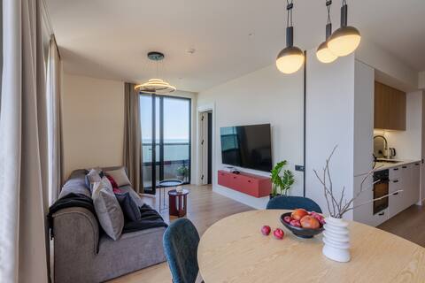Kon-Tiki – seaview 2-bedroom apartment with pool