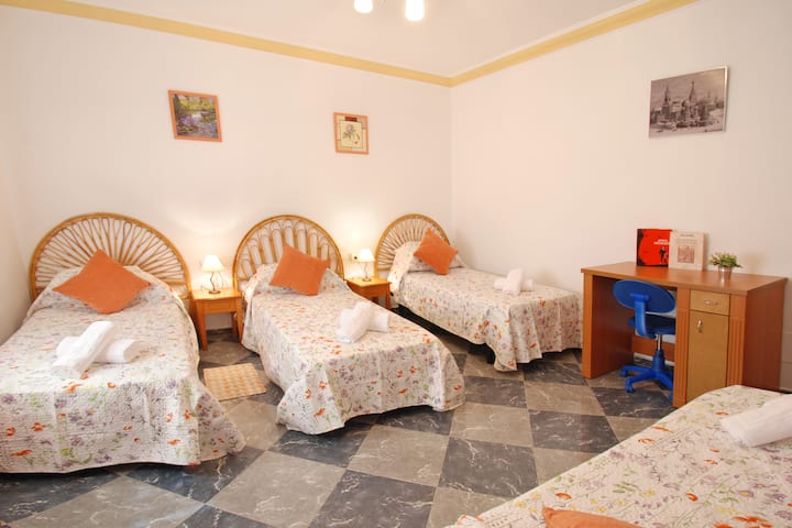 Се надеваме дека не мора да работите за време на празниците, но за секој случај ...