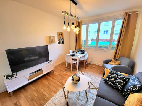 apartment tram stop town hall