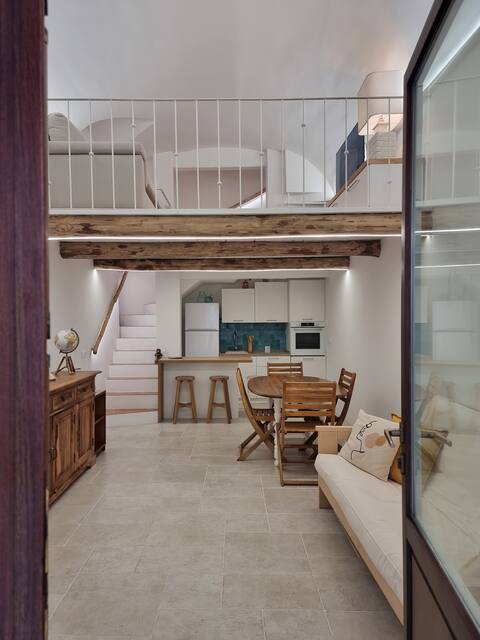 Casa Gaja: historic home by the sea