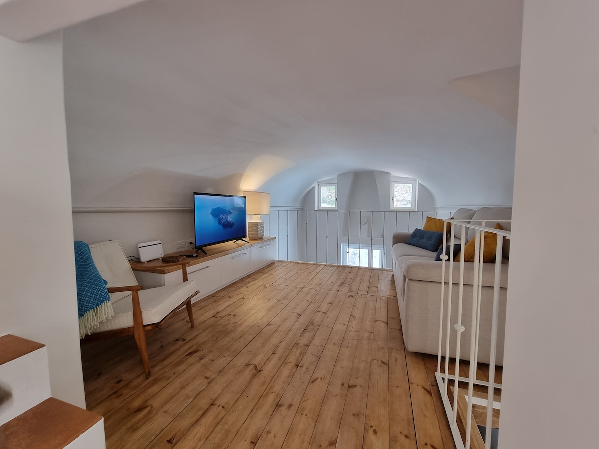 Top Airbnb: Casa Gaja: historic home by the sea à Gaeta