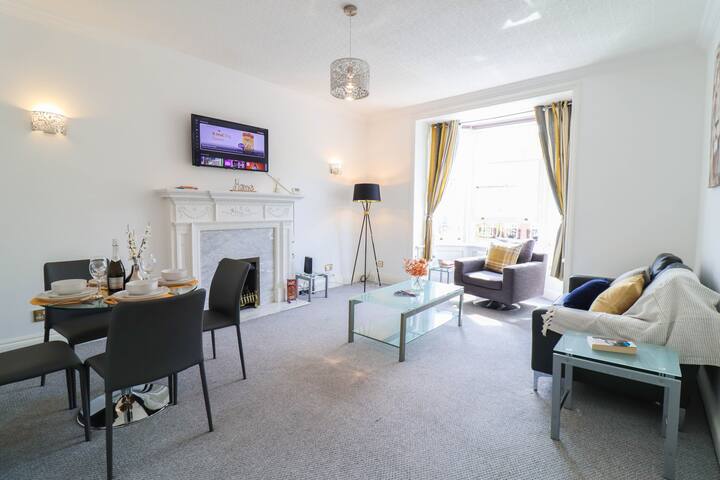 Lovely 2 bed flat – Pearl Paddington gallery image 2