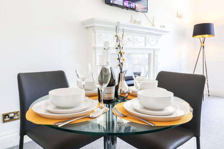 Lovely 2 bed flat – Pearl Paddington gallery image 5