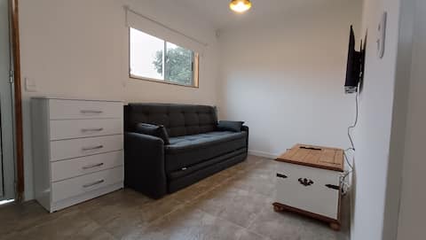 Propiedad de Airbnb exitosa: Beautiful Cabin with Pool for 4 in AlasDelEste (1) en Punta Ballena