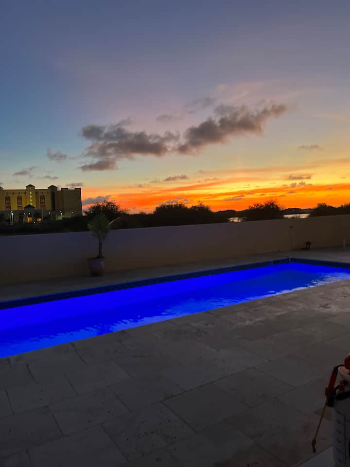 7 min walk to the beach, private pool, sunset view Houses for Rent in