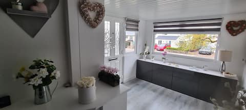 Popular Airbnb listing: Delightful Private Space in Cardiff