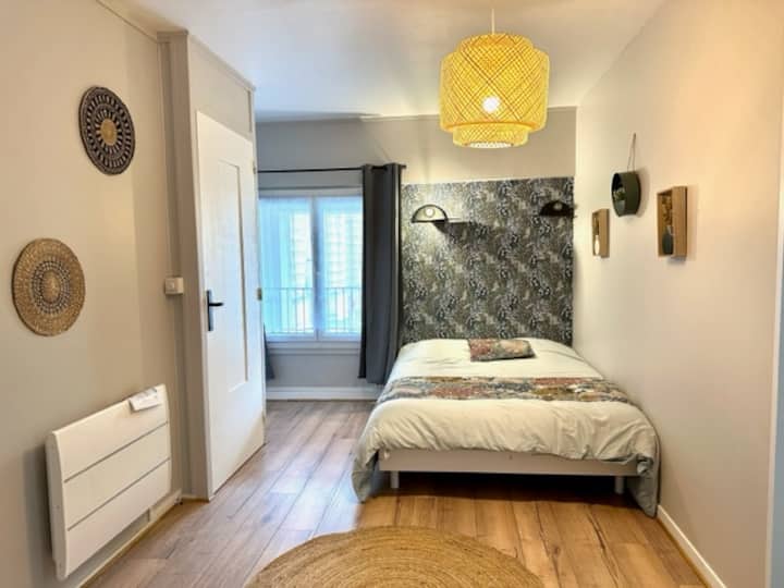 Chambre 1 
Lit 140/190