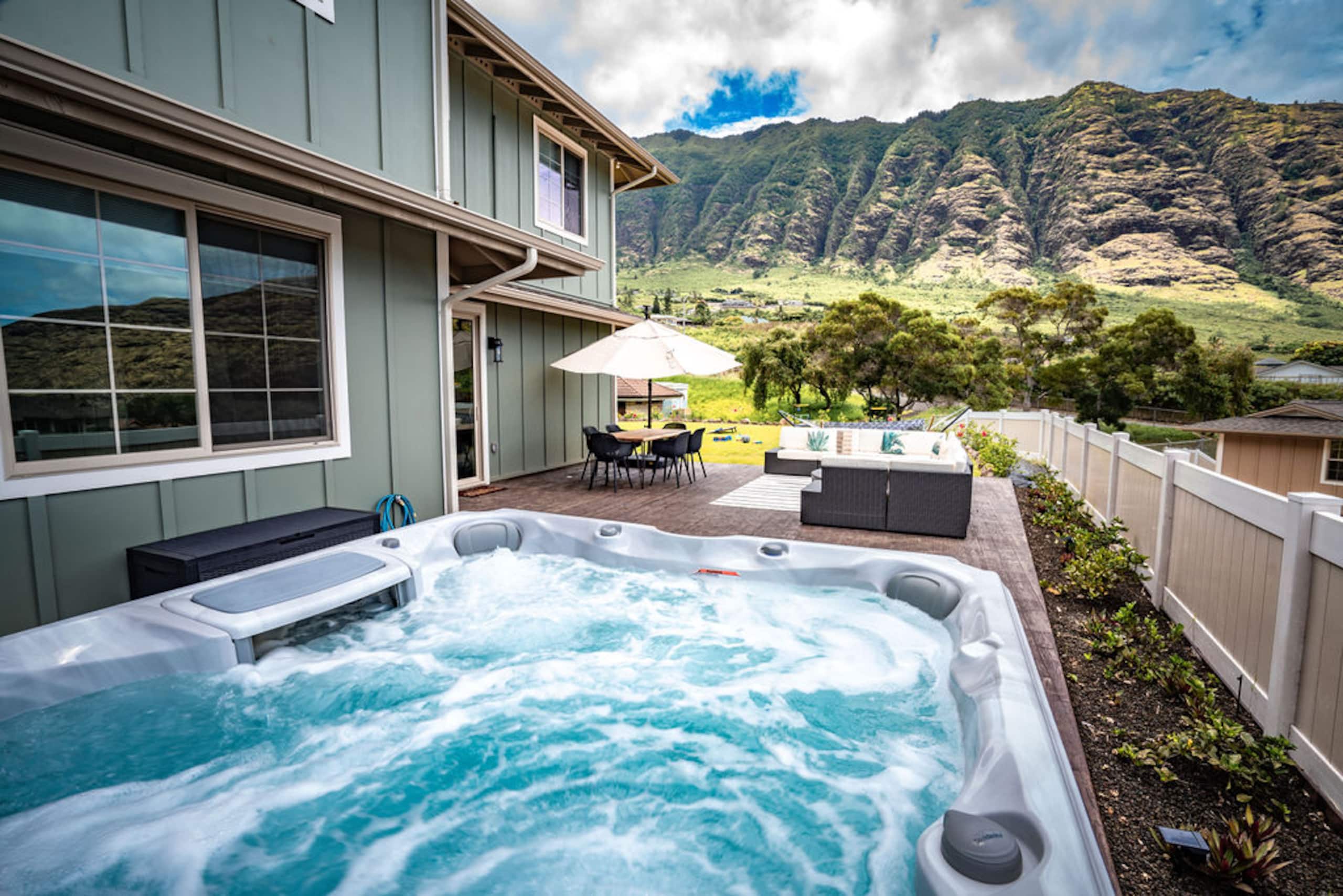 Home in Makaha Valley · ★4.98 · 4 bedrooms · 9 beds · 3.5 shared baths - Image 66